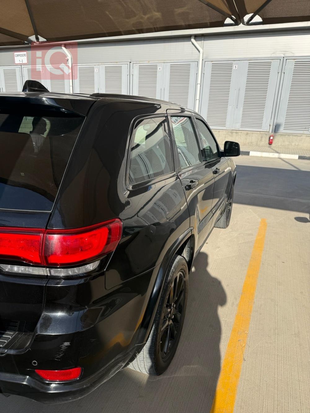 جيب جراند شيروكي